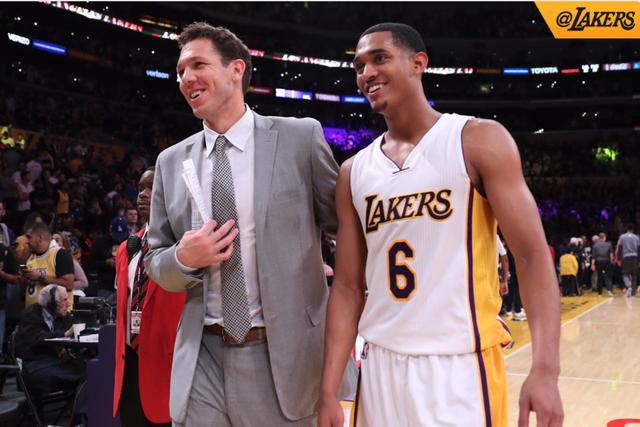 口碑风险下 口碑风险下